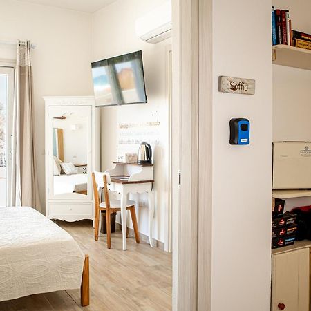 Il Soffione Hotel กัสเตลซาร์โด ภายนอก รูปภาพ