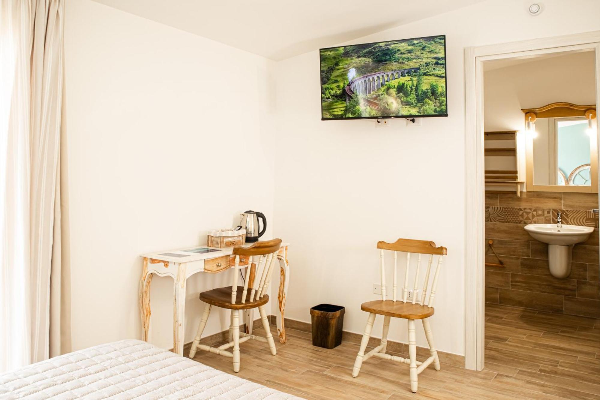 Il Soffione Hotel กัสเตลซาร์โด ภายนอก รูปภาพ
